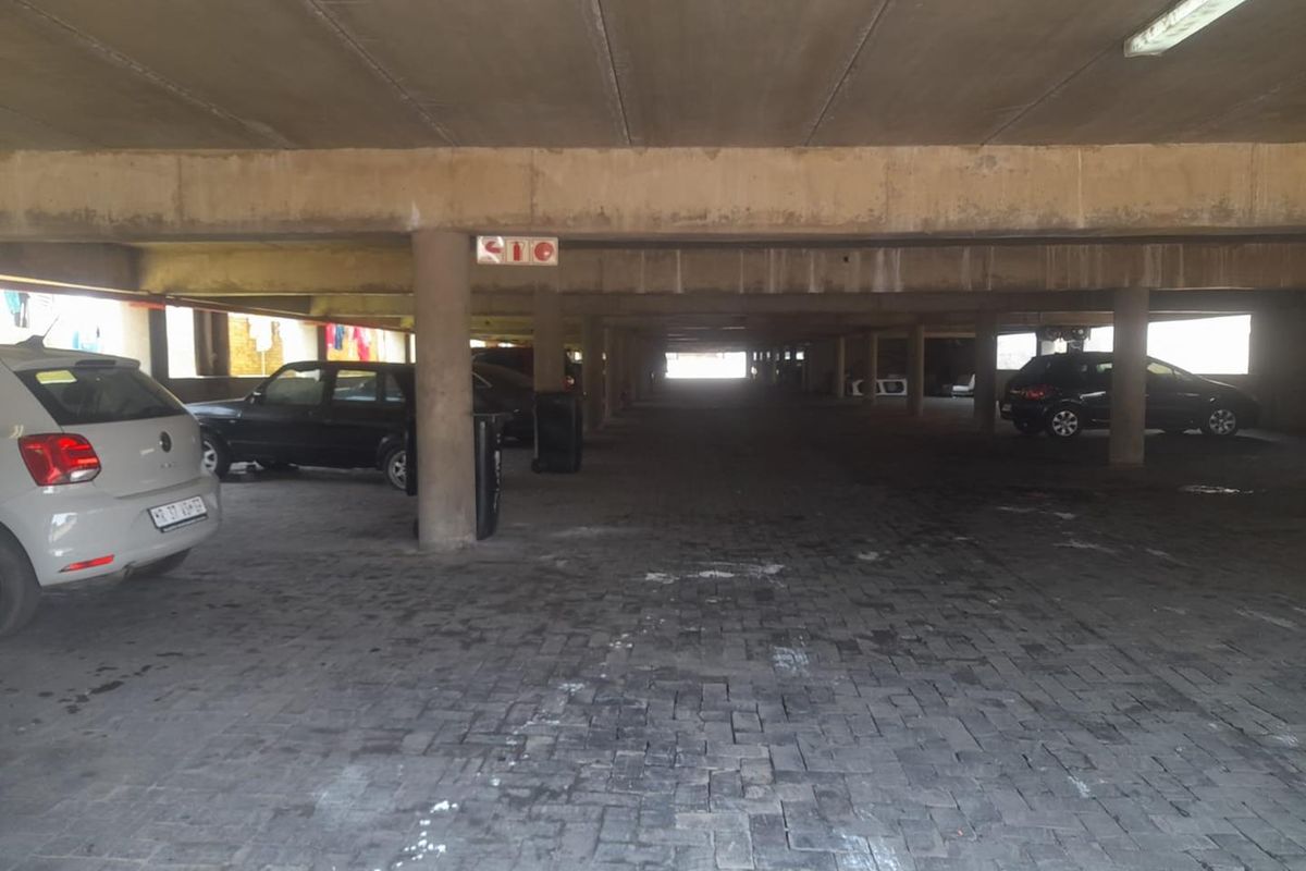 1 Bedroom Apartment for sale in Florida Heights CASH ONLY - Photo 3