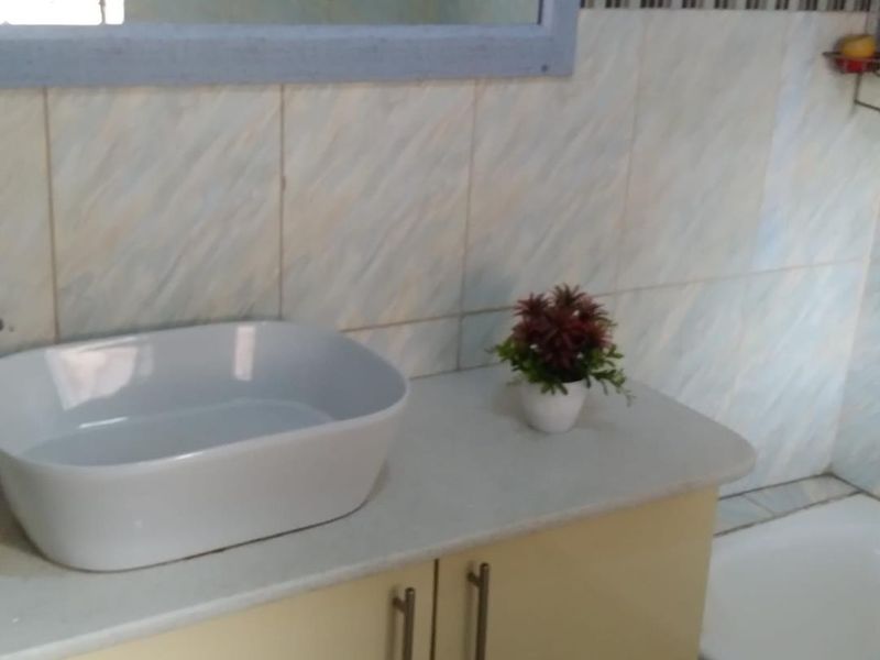 Two bedrooms house with two outside rooms for sale in Atteridgeville - Photo 7