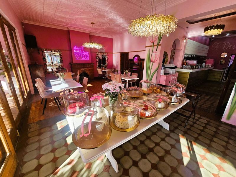 PRESTIGE COMMERCIAL INVESTMENT – FULLY TENANTED BY ACCLAIMED GARDEN CAFÉ & CULINARY EVENTS DESTINATION - Photo 8