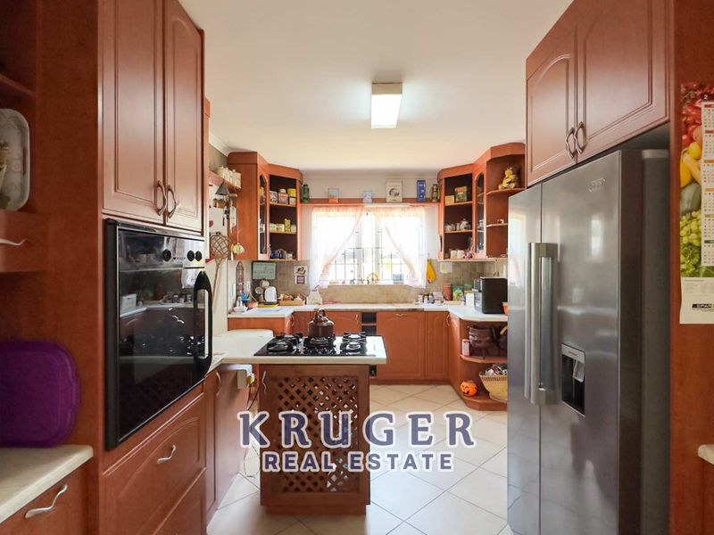 3-bedroom house for sale - Photo 6