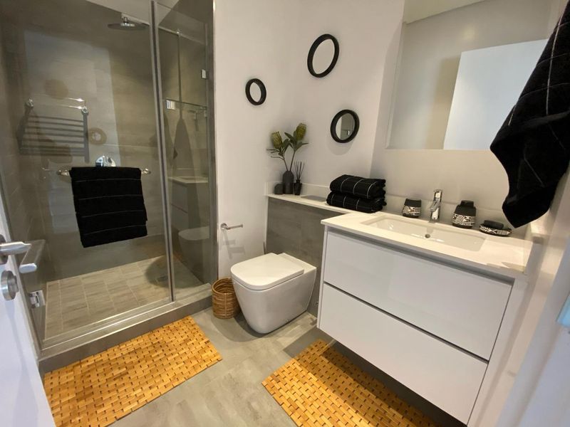 Luxury 2- FULLY FURNISHED Bedroom Apartment for Rent in Steyn City - Photo 10