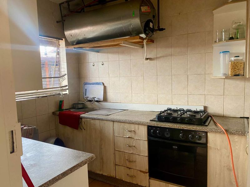 Own your space - Photo 4