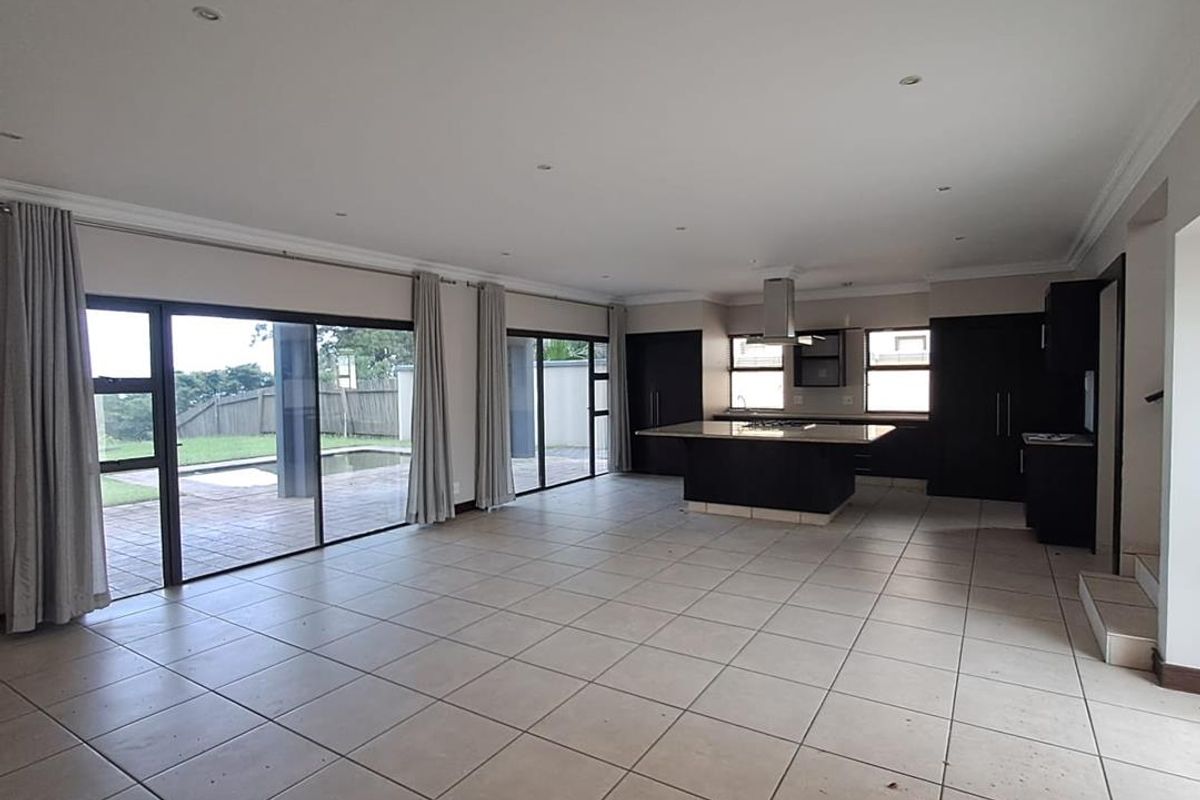 Stunning 3-Bedroom Home in Mzingazi Golf Estate, Meer en See for Sale - Photo 3