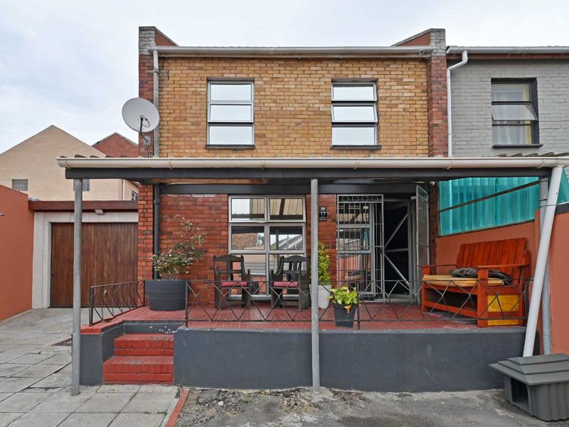 Beautiful 3 Bedroom corner-plot townhouse in Westridge - Photo 2