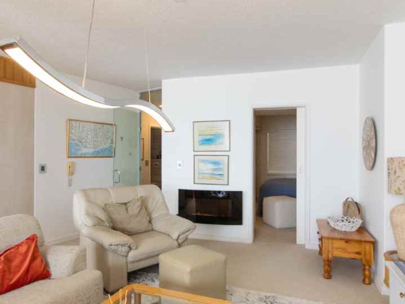 🌊 Modern 2-Bedroom Apartment with Breathtaking Sea Views – Swakopmund - Photo 7