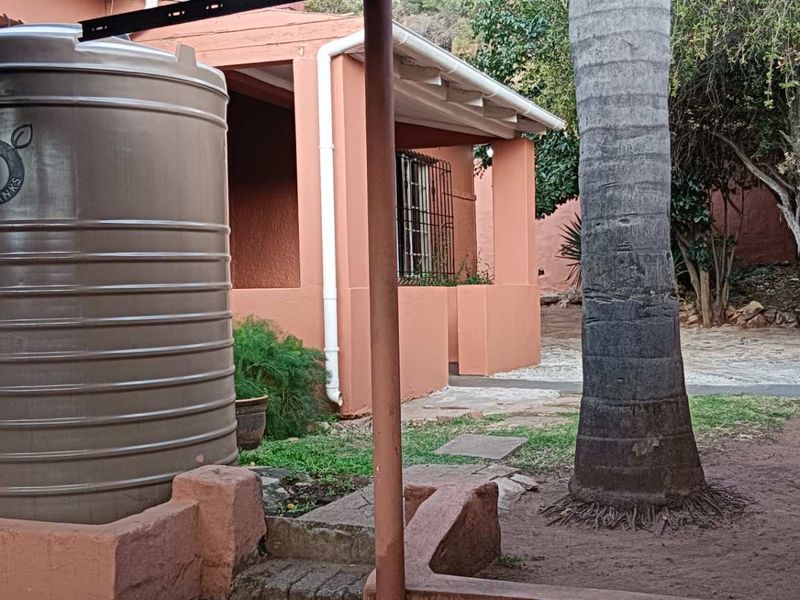 GOLDEN OLDIE UP FOR GRABS! - Photo 2