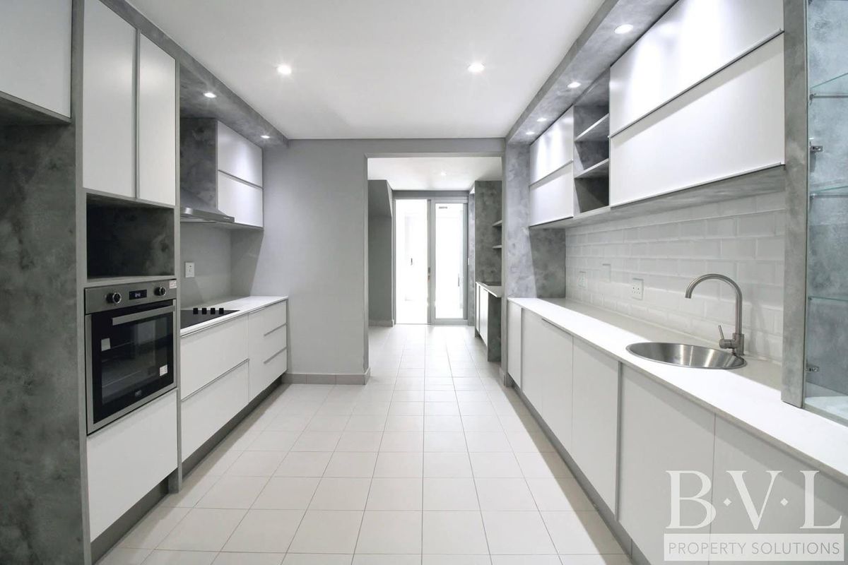 8-Bedroom Exclusive Residence for Sale in Ludwigsdorf - Photo 4