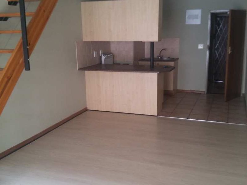 1 Bedroom loft to rent in Hatfield - Photo 5
