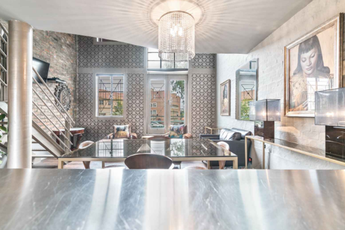 FABULOUS TRENDY LIFESTYLE,  IN POPULAR DE WATERKANT- VICTORIA JUNCTION - Photo 4