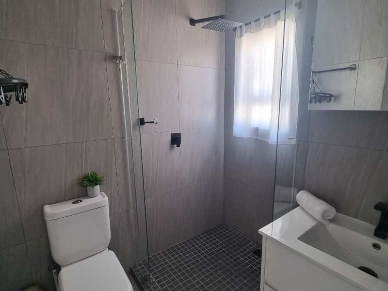 Lease This 3-Bedroom Gem with Private Bathrooms & Relaxing Patio - Photo 7