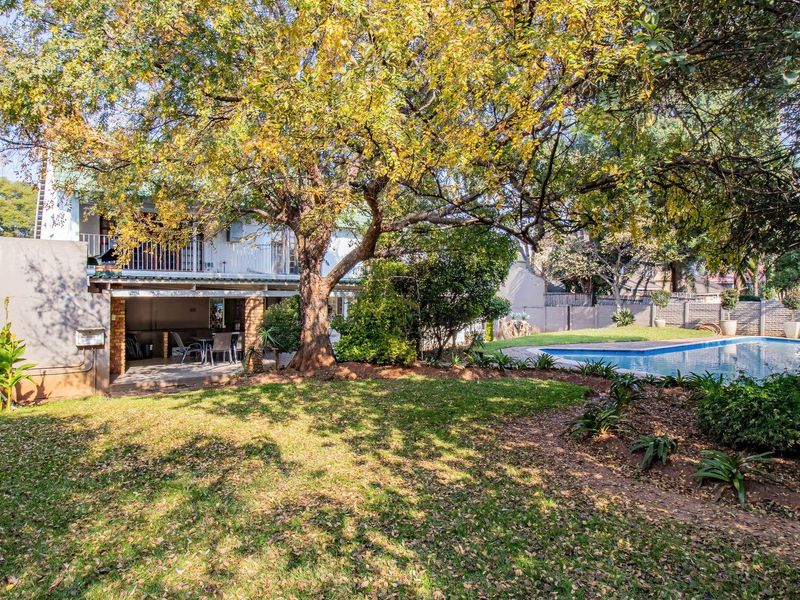 Where Family Comfort & Guest House Dreams Come Together - Photo 8