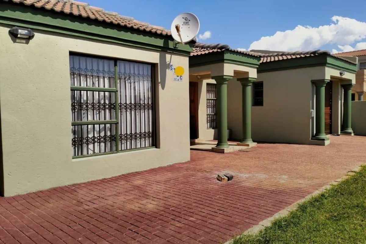 Charming 3 bedrooms house for sale in Soshanguve South - Photo 3