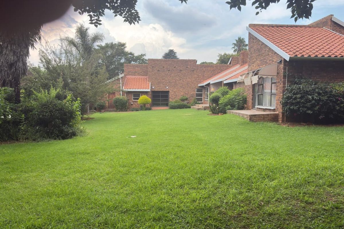 An Immaculate House in a Quiet Sought Suburb in Terenure Ext12 - Photo 3