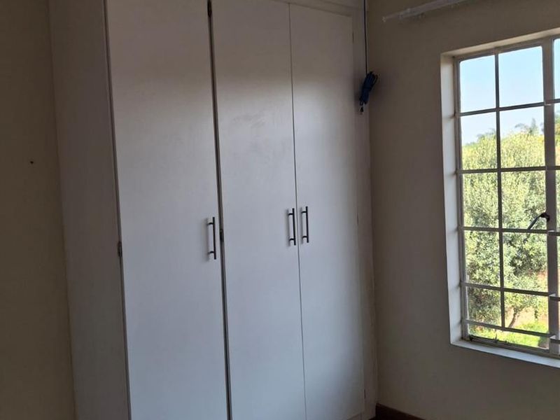 BEAUTIFUL 3 BEDROOM DUPLEX FOR SALE IN EQUESTRIA - Photo 5