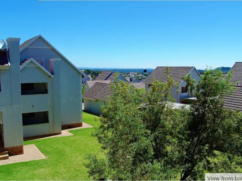 ACTIVE LIFESTYLE IN SECURE COMPLEX. - Photo 6