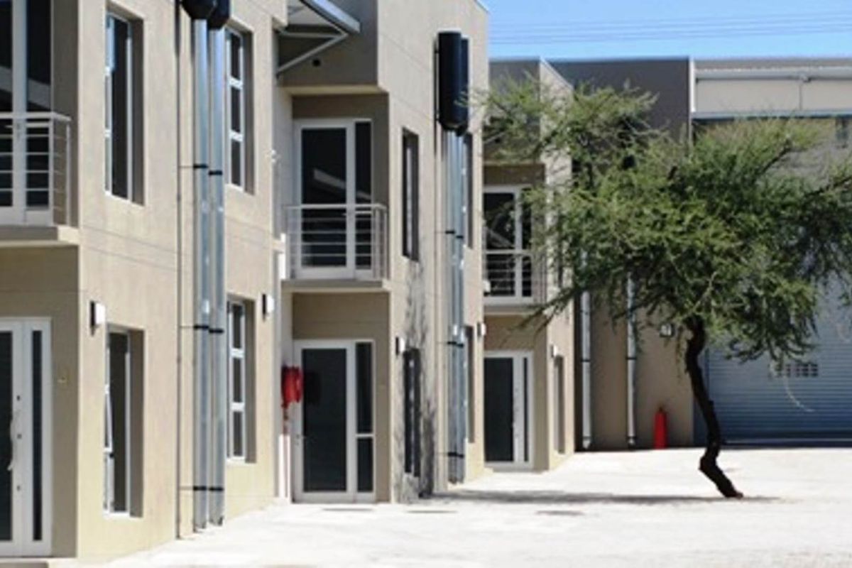 FOR SALE - WAREHOUSE IN NORTHERN IND AREA - SECURE COMPLEX CC REGISTERED: - Photo 4