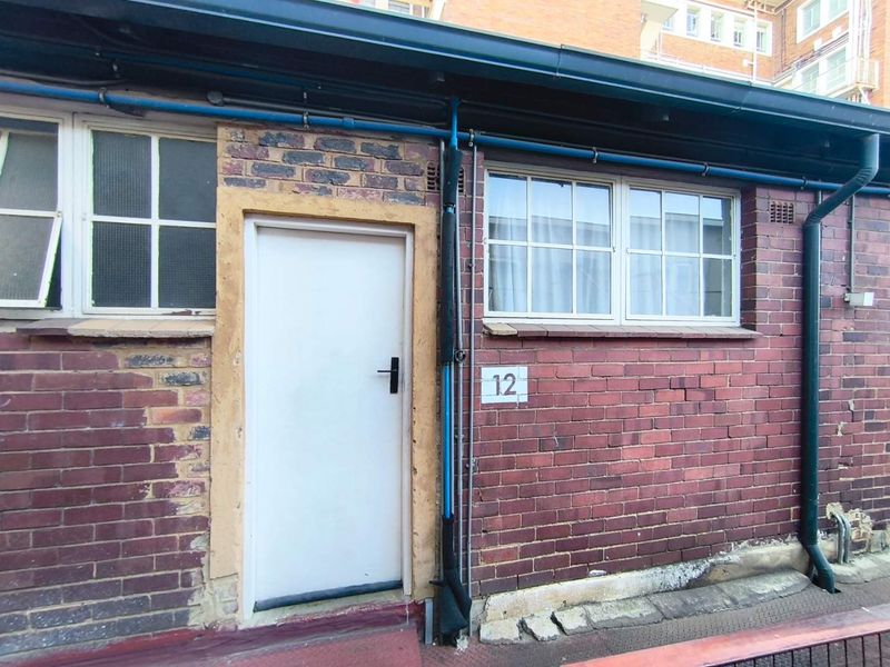 1 Bedroom Airbnb Apartment for Sale in Maboneng - Photo 3
