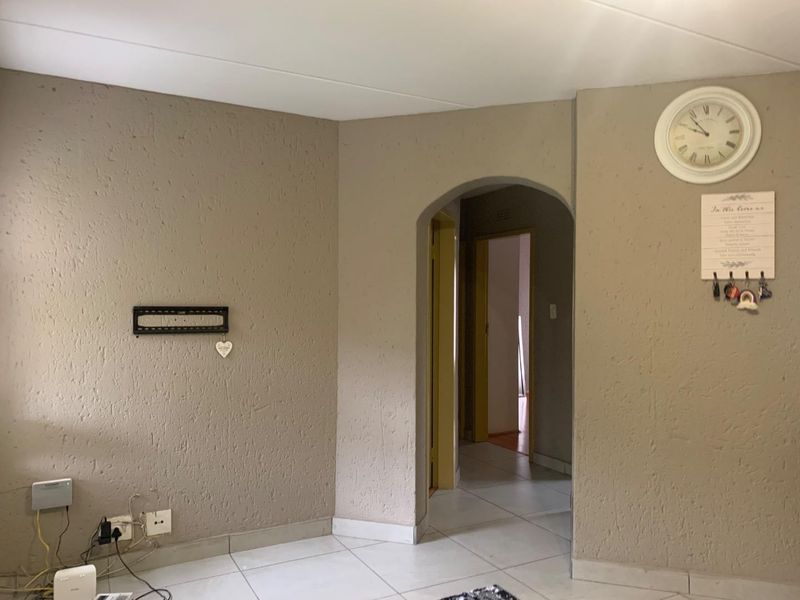 Stunning 3-Bedroom Apartment for Sale in Winchester Hills - Photo 6