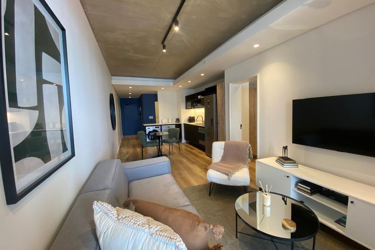 Lovely furnished 2 bedroom in Station House - Photo 5