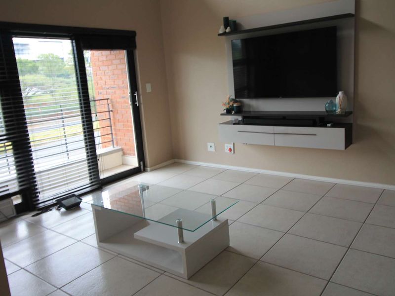 Modern Apartment in Strelitzia Greenstone Hill - Photo 9