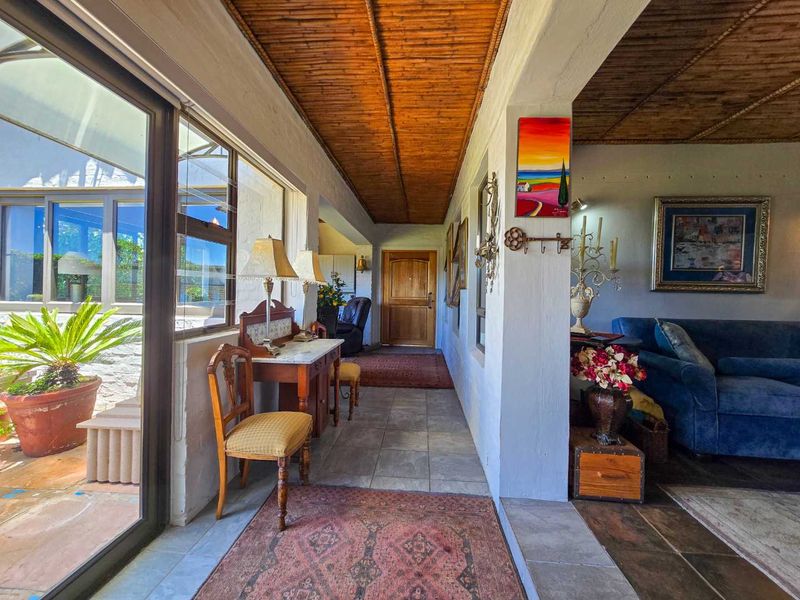 Upmarket family home for sale in Stilbaai-Wes. - Photo 8