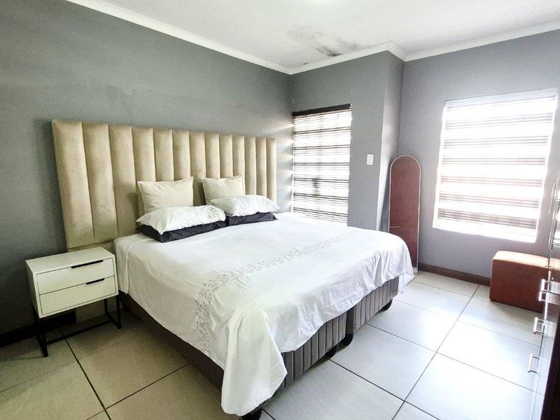2 BEDS , 2 BATHS APARTMENT FOR SALE IN NORKEM PARK - Photo 4