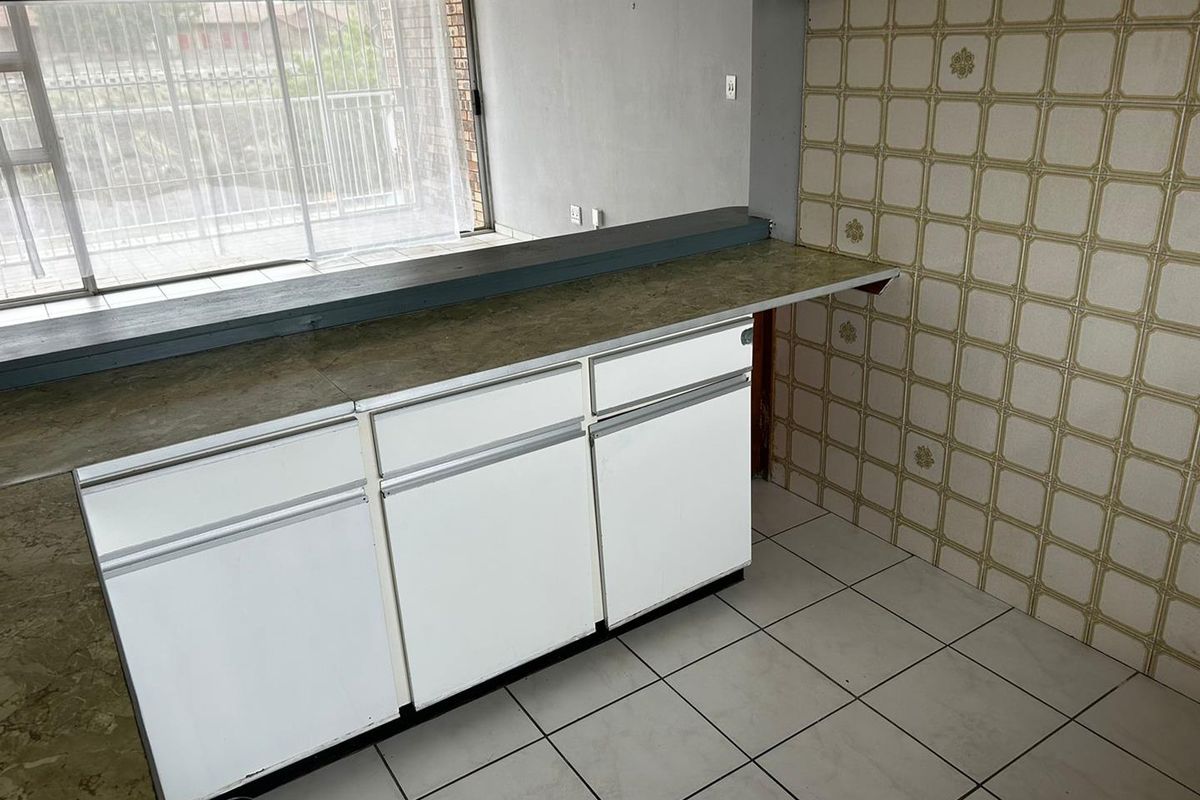 Neat secure Two bedroom unit for Sale - Photo 2