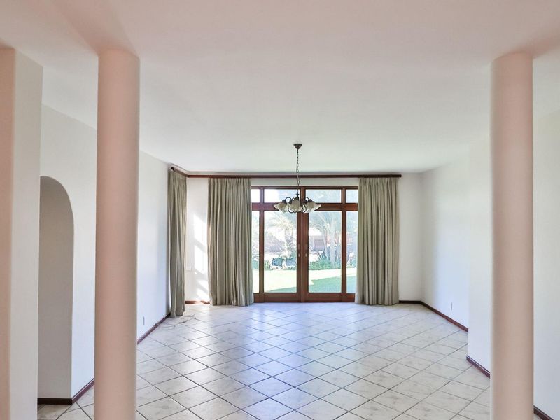 Bayview - stunning location close to the sea - Photo 9