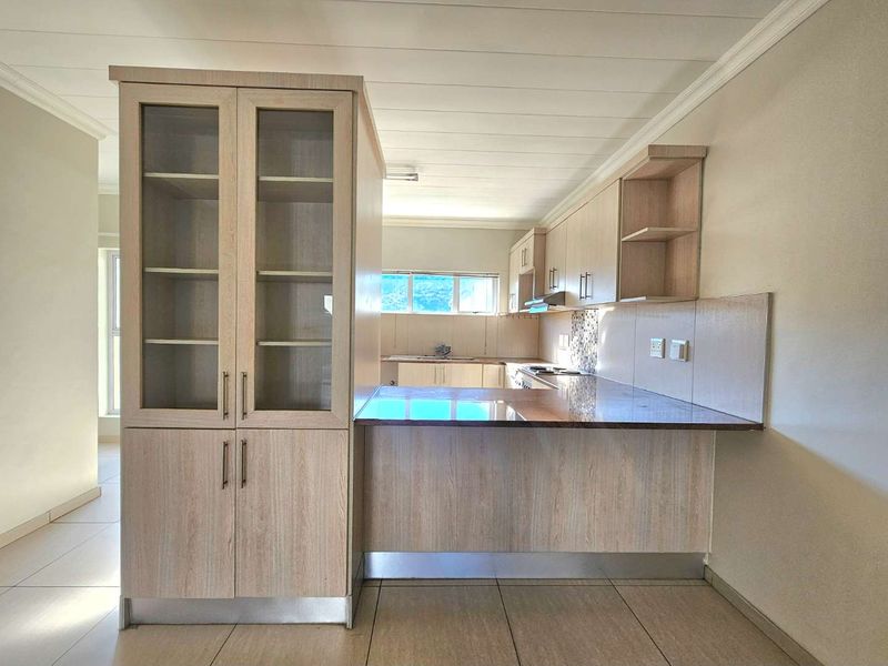 Modern 2-Bedroom Duplex for Rent in Secure Windhoek Complex - Photo 7