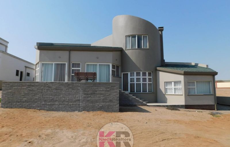 BEACHFRONT Living Henties Bay