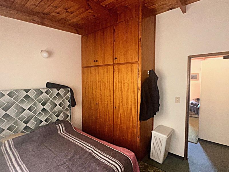 Bargain Holiday Retreat with Potential - Photo 8