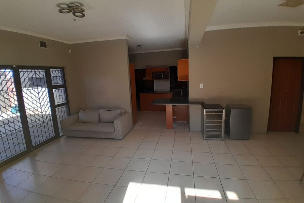 This charming home offers a discerning buyer excellent value - Photo 3