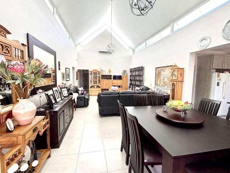 3 Bedroom House To Let in Elisenheim - Photo 3