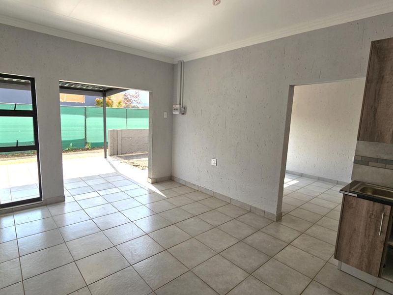 2 Bedroom Apartment in Retirement Estate - Photo 10