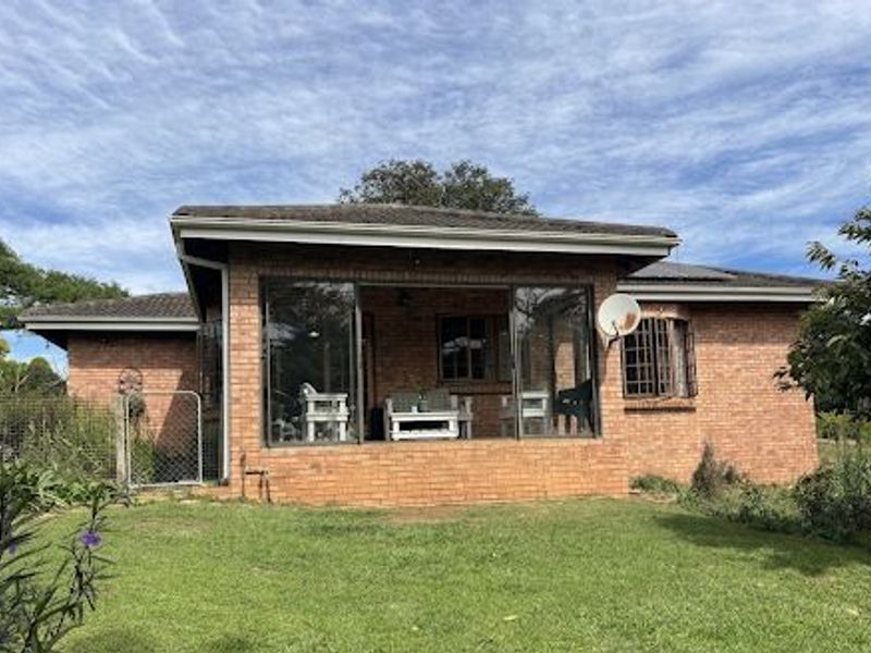 Townhouse, in a well-established complex in Howick North - Photo 2