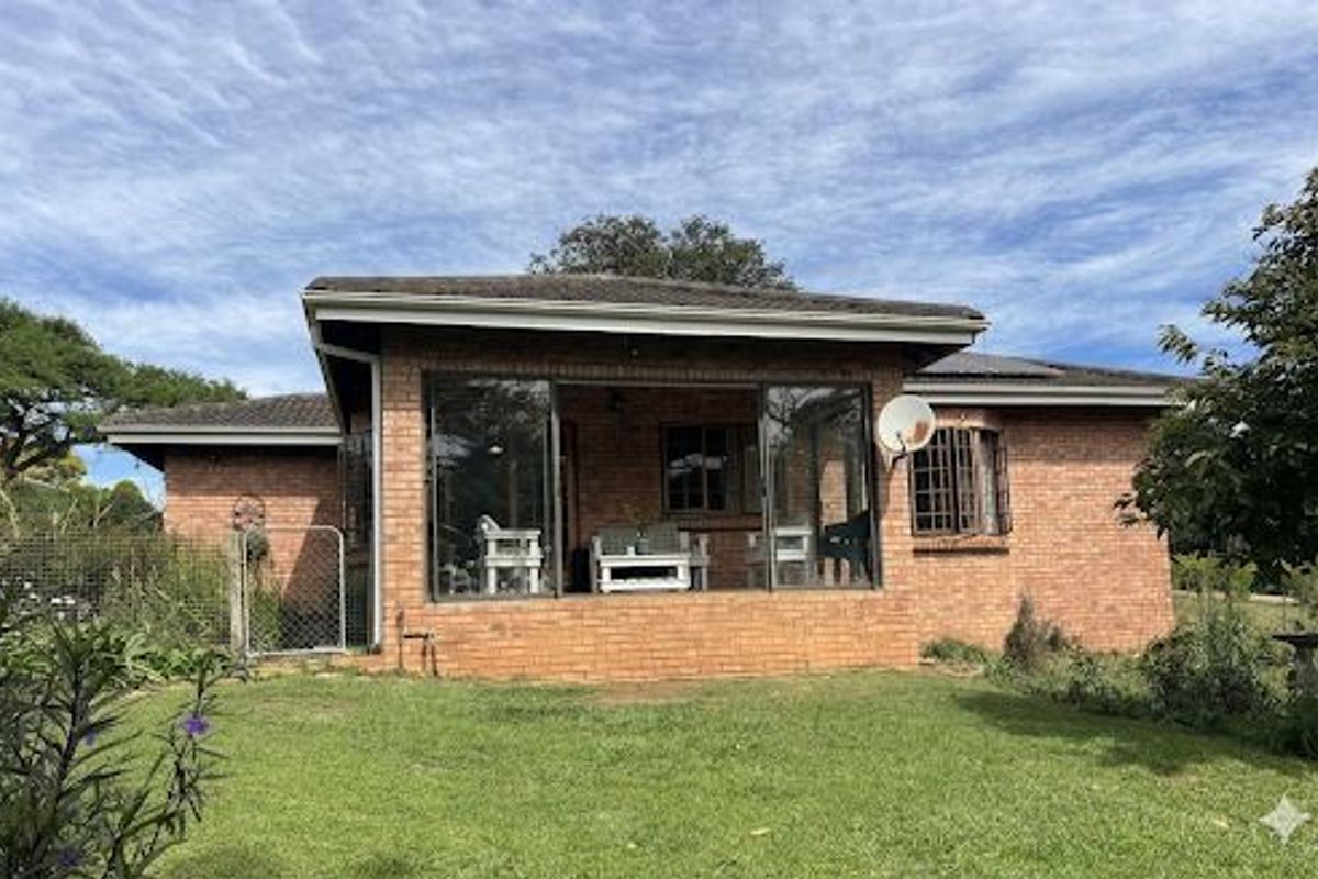 Townhouse, in a well-established complex in Howick North - Photo 2