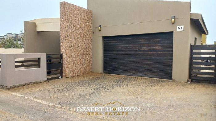 Property #2299404, House For Sale in Walvis Bay Central