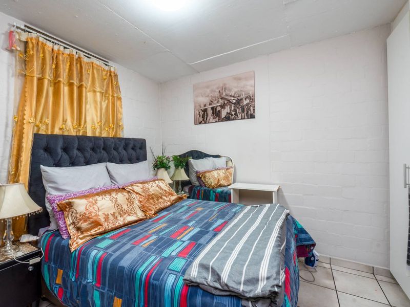 Convenience & Comfort: Perfect Flat for Young Professionals! - Photo 9