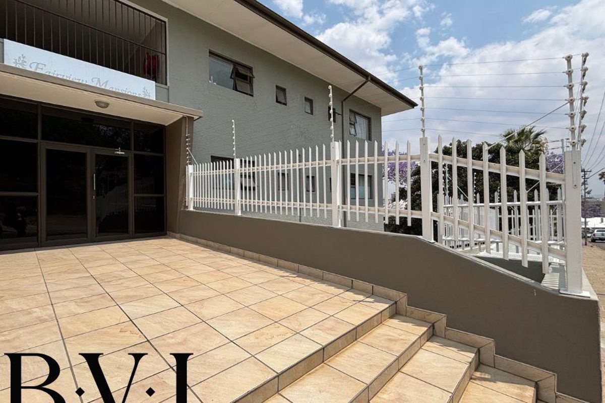 Flat for Sale in Windhoek CBD - N$1,600,000 (excl. costs) - Photo 2