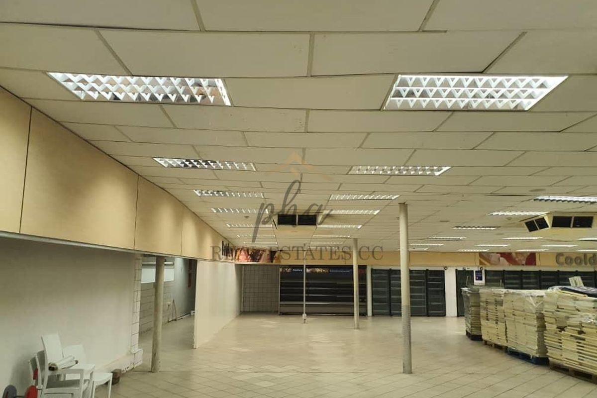 Opportunity Awaits, Perfect for a Retail Store, Commercial Building in Keetmanshoop for sale for N$15 600 000.00 - Photo 3