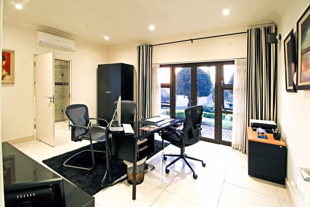 Guest En-suite Bedroom/Office