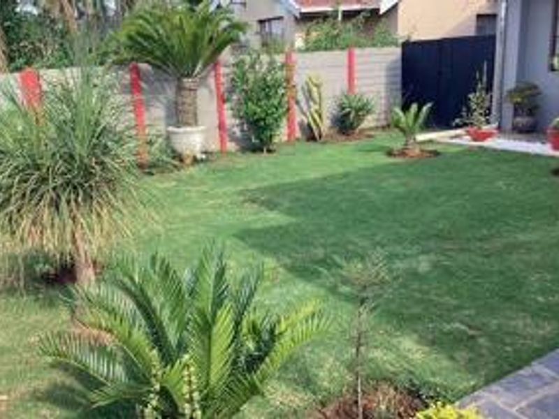 Stunning family home with modern features! - Photo 5