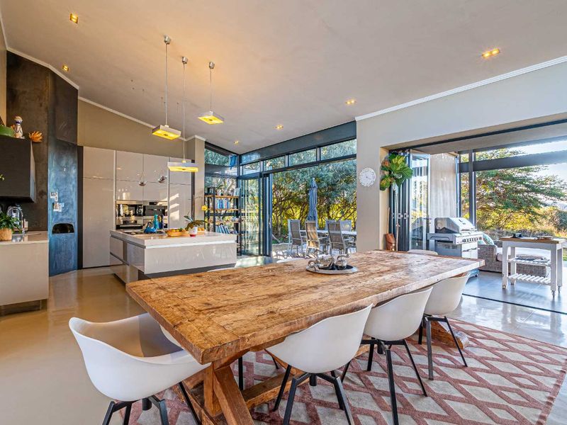 Family Retreat in Monaghan Farms - Photo 9