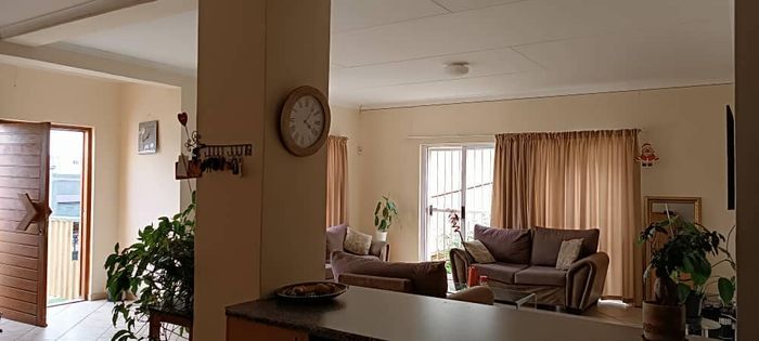 Property #2338241, House Sold in Khomasdal