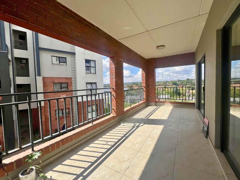 Live Large: 116m2 Apartment with Modern Touches & Family Perks! - Photo 8