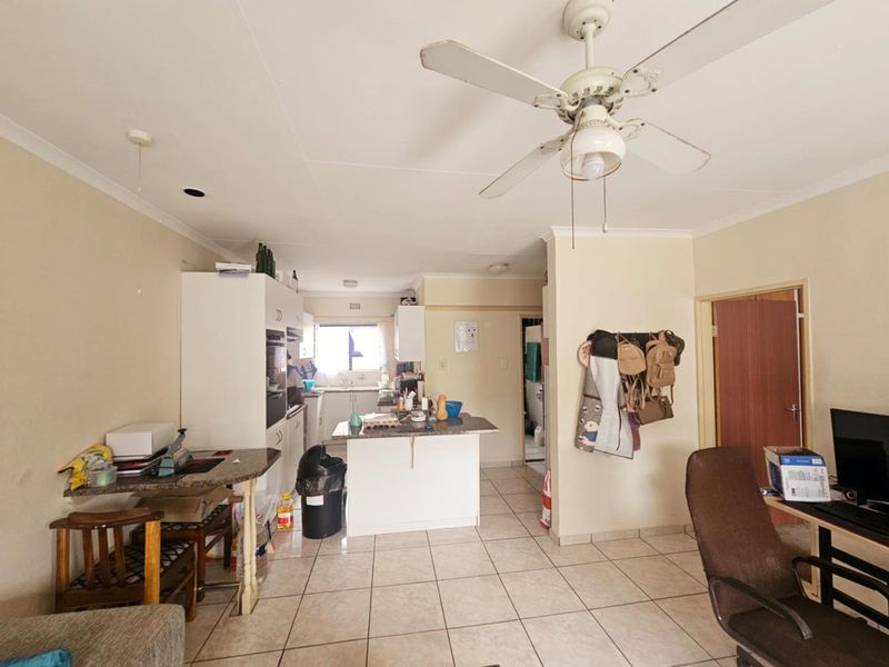 **Charming 2-Bedroom Facebrick Townhouse for Sale** - Photo 4