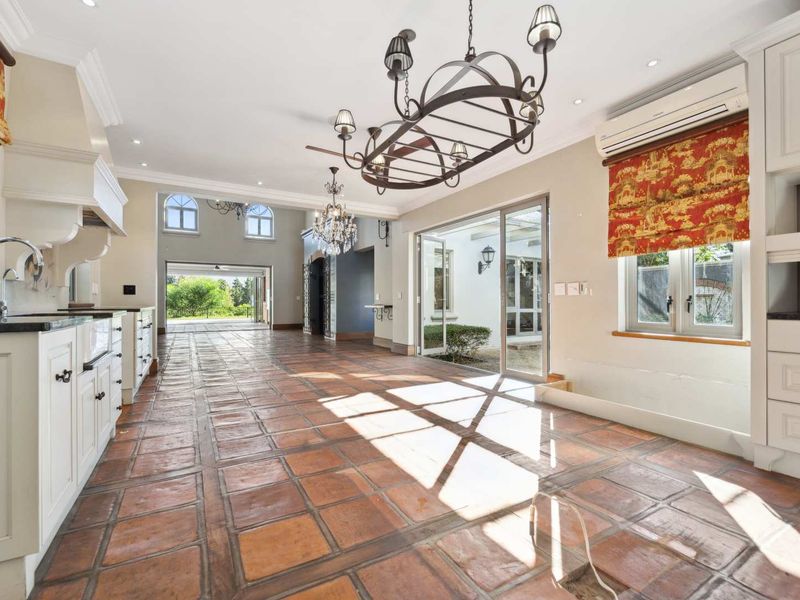 Highly Desirable Location in Val de Vie Estate - Photo 10