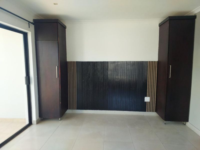 Modern Home For Rental in Palm Lakes Estate - Photo 7