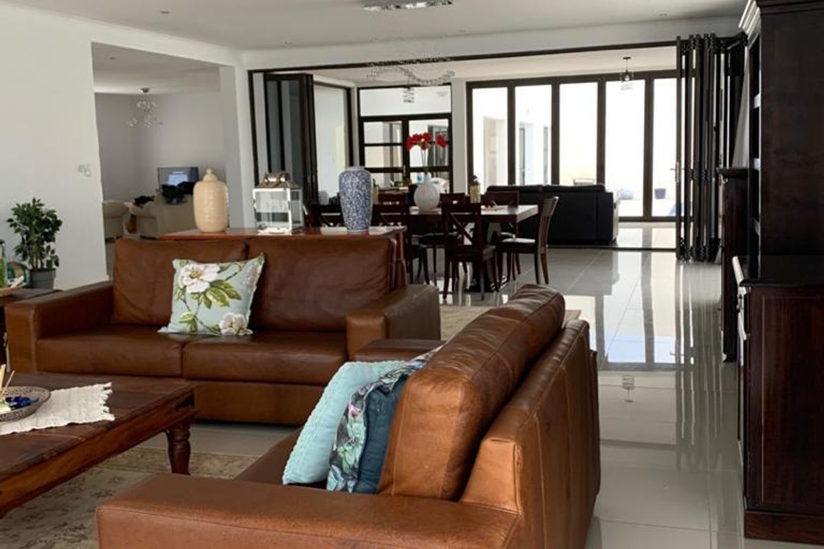Prestige Family Home For Sale  - Ongwediva Ext 10 - Photo 5