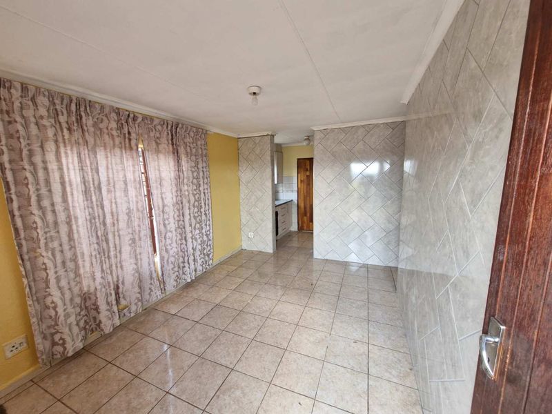 3 Bedroom House For Rent in Nellmapius EX1 - Photo 5